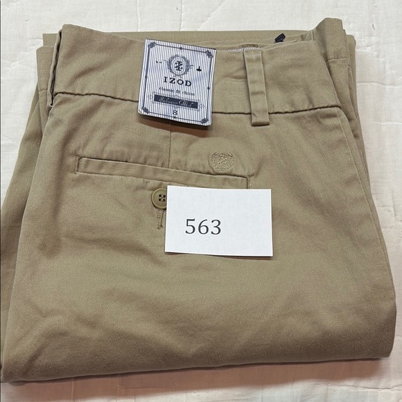 Izod Women's NWT Stretch Khaki Saltwater Wash Classic Fit Chino Pants Size 8 - Picture 10 of 10